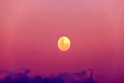پدیده ماه صورتی در آسمان فرداشب