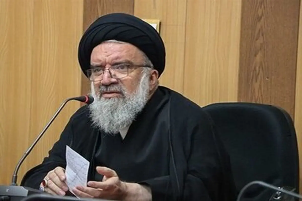 انتقاد احمد خاتمی از موضع انتخاباتی حسن روحانی​
