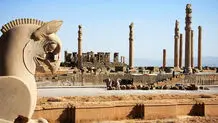 هیچ  نقش‌برجسته‌ای از  زنان  در  تخت جمشید حجاری نشده است
