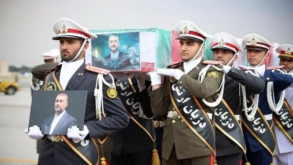خاکسپاری پیکر «حسین امیرعبداللهیان» در حرم عبدالعظیم حسنی؛ چه کسانی در مراسم تشییع وزیر خارجه بودند؟/ ویدئو و تصاویر