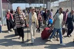 خروج حداقل ۱۱۷ تن از اتباع خارجی از طریق گذرگاه رفح از غزه

