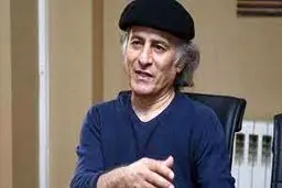 کمدی اگر اجاره‌نشین‌ها باشد کلاه از سر بر می‌دارم