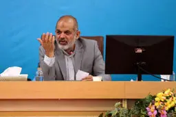وزیر کشور: اغلب زباله‌گرد‌ها مهاجران غیرقانونی هستند