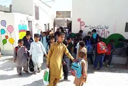 مدارس و ادارات در زاهدان تعطیل شد؟/ آمار مصدومان زلزله اعلام شد