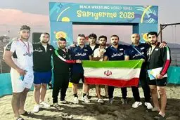 منتخب إیران للمصارعة الساحلیة یفوز ببطولة العالم