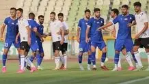 استقلالی‌ها اعتصاب کردند

