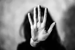 سکوت قانون، صدای گلوله

