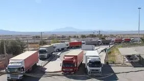 مرز بازرگان تعطیل نیست