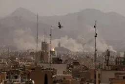 صدای انفجار مهیب ناشی از حمله موشکی در سیدخندان و چهارراه قصر