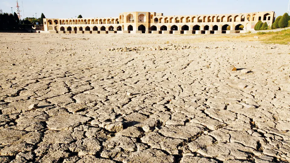 اصفهان و آب در گذر زمان