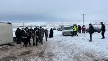 واژگونی مینی بوس حامل دانش آموزان در زنجان؛ ۱۱ نفر مصدوم شدند
