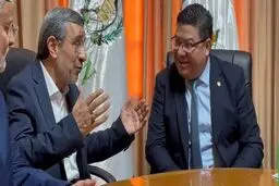 تلاش جالب احمدی‌نژاد برای انگلیسی حرف زدن با وزیر گواتمالایی!/ ویدئو

