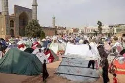 زنان افغانستانی تحت فشار  پاکستان  و  زلزله

