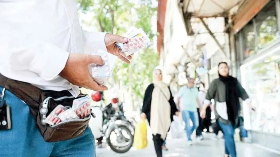 ویاس و ریتالین؛ از  بازار سیاه تا  نسخه‌فروشی