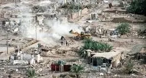 پدری با جنازه‌های فرزندانش