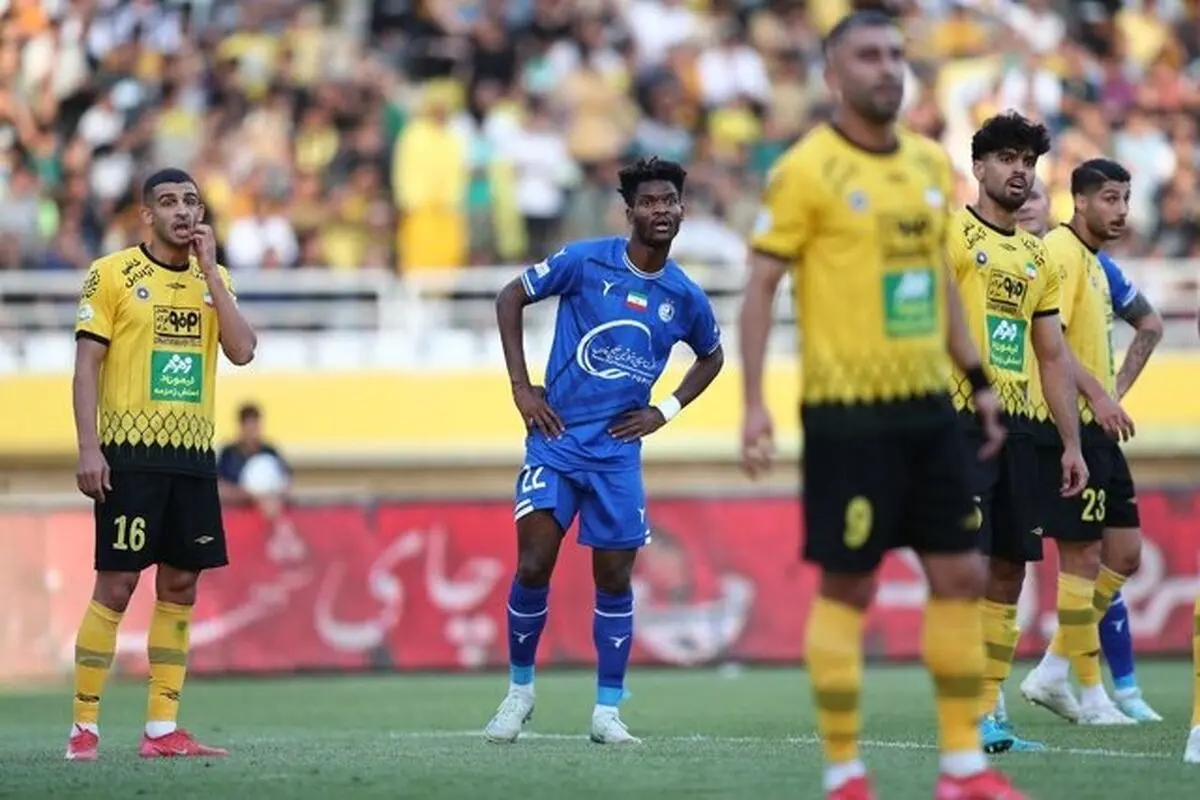 چرا بازی استقلال سپاهان عقب افتاد؟