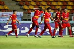 مقاومت فولاد برای عقب انداختن قهرمانی پرسپولیس