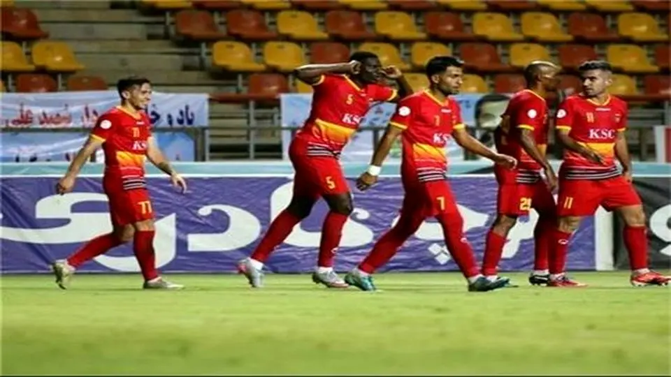 مقاومت فولاد برای عقب انداختن قهرمانی پرسپولیس
