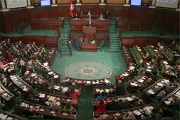 وزیر خارجه تونس برکنار شد