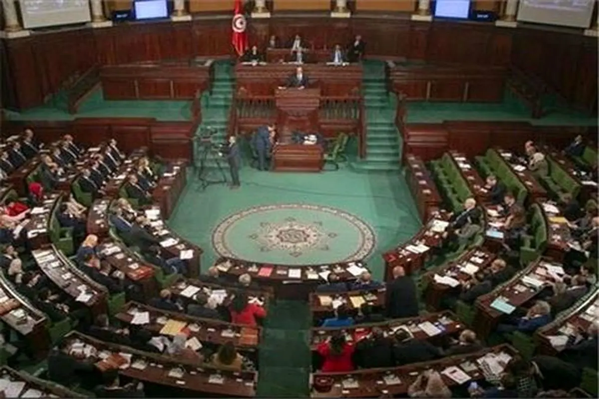 وزیر خارجه تونس برکنار شد