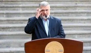 چرا استاندار تهران، وزارت بهداشت را تهدید کرد؟