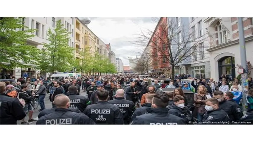 تظاهرات مخالفان محدودتیهای کرونایی در برلین