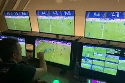 برگزاری فصل آینده لیگ برتر با VAR