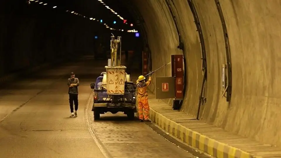 غرب به شرق تونل نیایش و پل صدر امشب مسدود است

