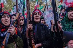 عکس‌هایی که فارس از زنان لر برنو به دست منتشر کرد 