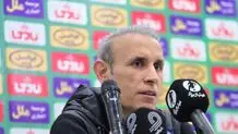 یحیی گل محمدی: این وقفه‌ها در شان فوتبال ایران نیست