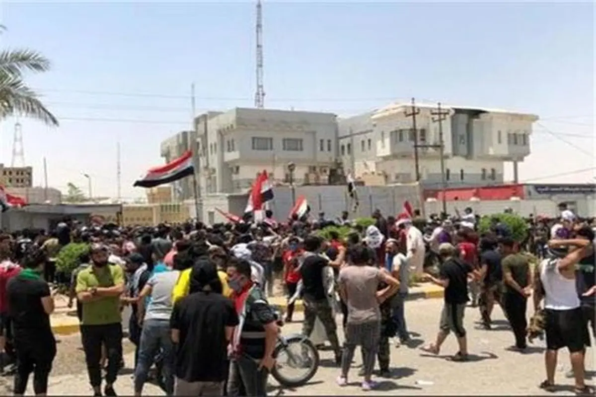 استاندار نجف برکنار شود