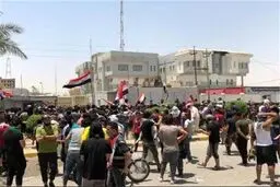 استاندار نجف برکنار شود
