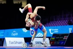 پیام احمدی با شکست قهرمان جهان راهی فینال شد