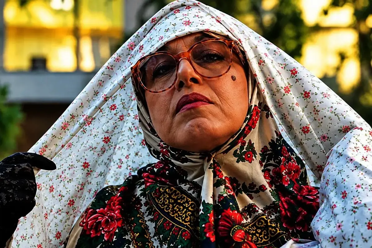 فروش ۱۸۲ میلیارد تومانی سینمای ایران در نیمه مهر؛ سهم ۷۰ درصدی فیلم «خانوم والده»