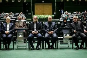 نشست مشترک مجلس و دولت آغاز شد