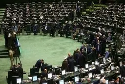 جزئیات جدید از لایحه حجاب؛  از ممنوعیت کاشت ناخن و اجباری شدن چادر در دانشگاه و مدارس تا اعطای مجوز شوکر و اسپری به بسیجیان