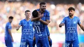 استقلال در شیراز صدرنشین شد