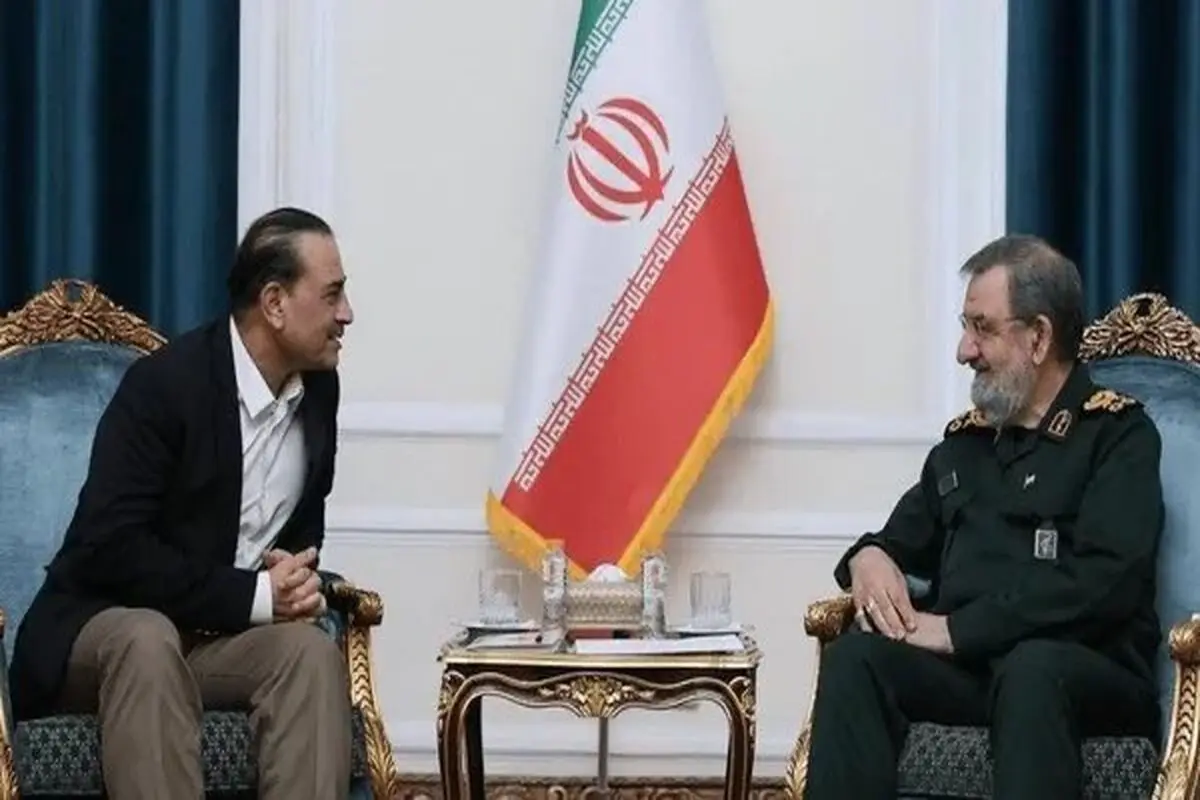 کیهان از دیدار پزشکیان، قالیباف و پزشکیان با فرمانده ارتش پاکستان شاکی شد!