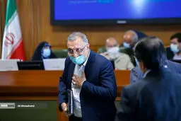 بنده شهردار تهران هستم کاملا قانونی