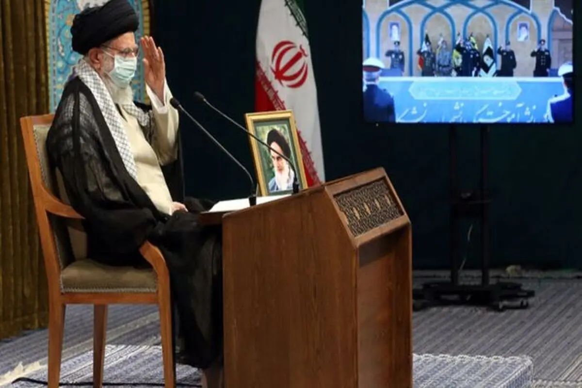 مراسم مشترک دانش‌آموختگی دانشگاههای افسری نیروهای مسلح در دانشگاه امام حسین(ع) با حضور رهبر معظم