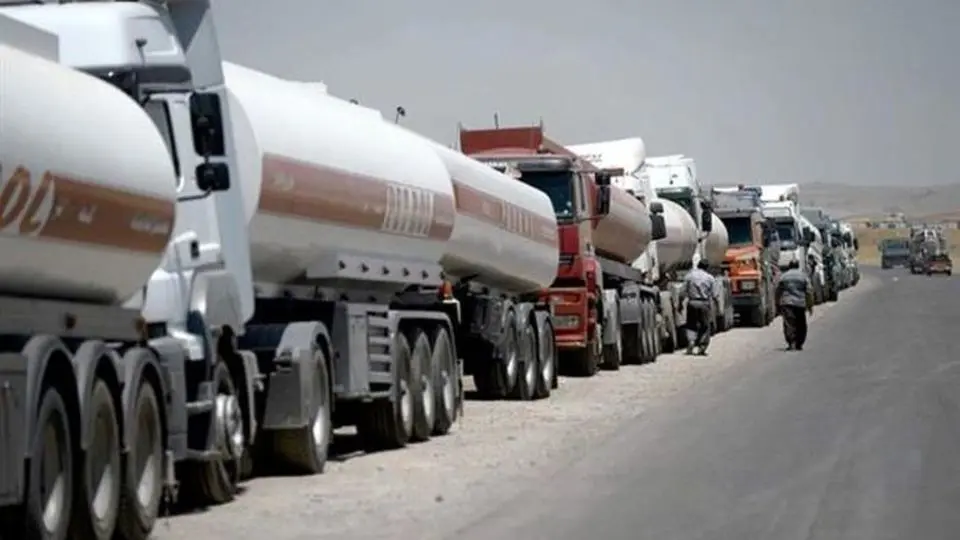حرکت کاروان ۶۰ تانکری حامل سوخت ایران از مرز سوریه به سوی لبنان