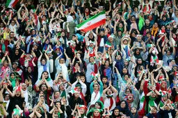 حضور زنان، بازی با کره را بدون تماشاگر کرد؟
