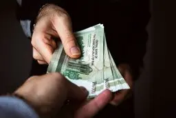حقوق سال ۱۴۰۱ کارکنان دولت 10 درصد افزایش خواهد یافت