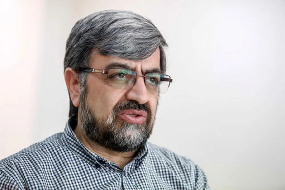 ‌‌محفل‌های سیاسی جای احزاب را گرفته‌اند
