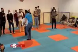کشتی حسن یزدانی با نوجوان معلول آسایشگاه شهید بهشتی مشهد