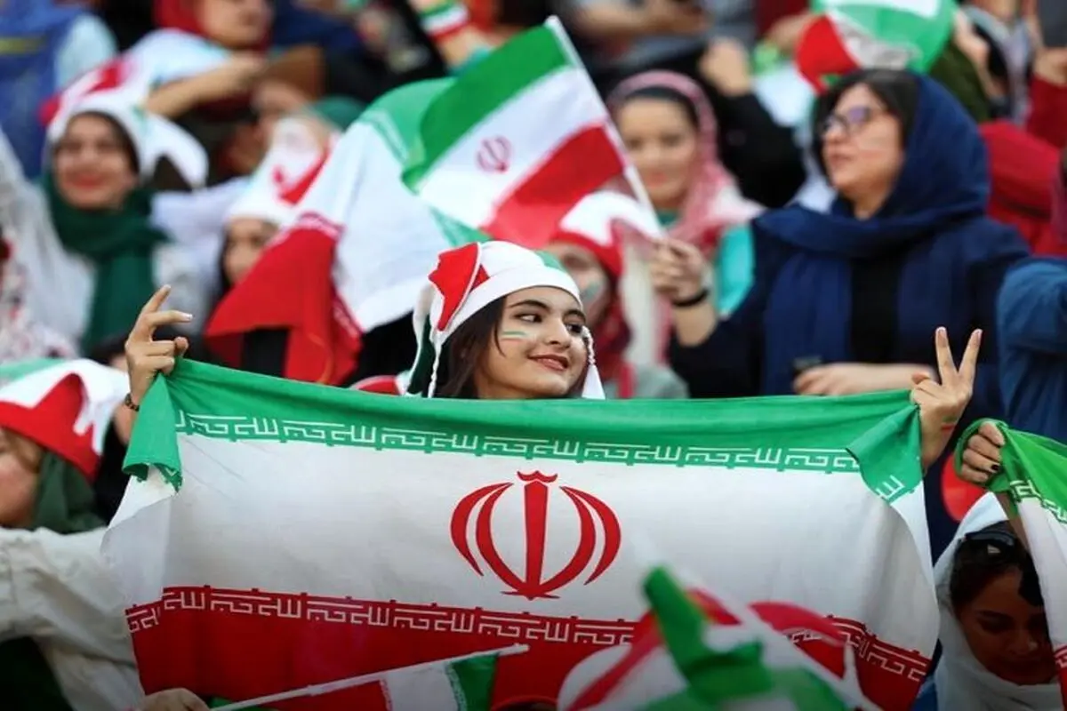 ورود زنان به ورزشگاه باید غیرگزینشی باشد