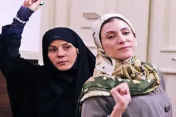 «چپ، راست» از برنامه نمایش آینده سینماها خارج شد