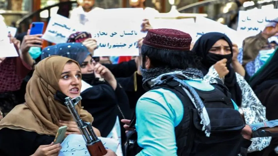 تیراندازی به تجمع‌ اعتراضی زنان در افغانستان