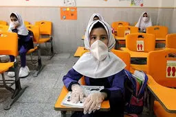 حذف شرط تزریق واکسن و تست منفی کرونا برای حضور در مدارس