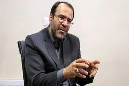 باید ضربه‌ای که به زندگی مردم وارد می‌شود، ملایم‌تر شود